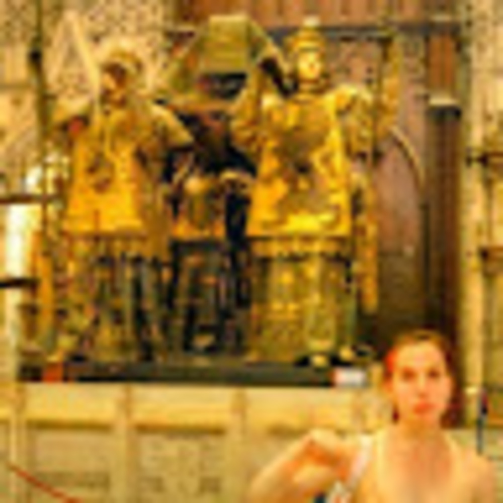 Meet your Posher, Laura